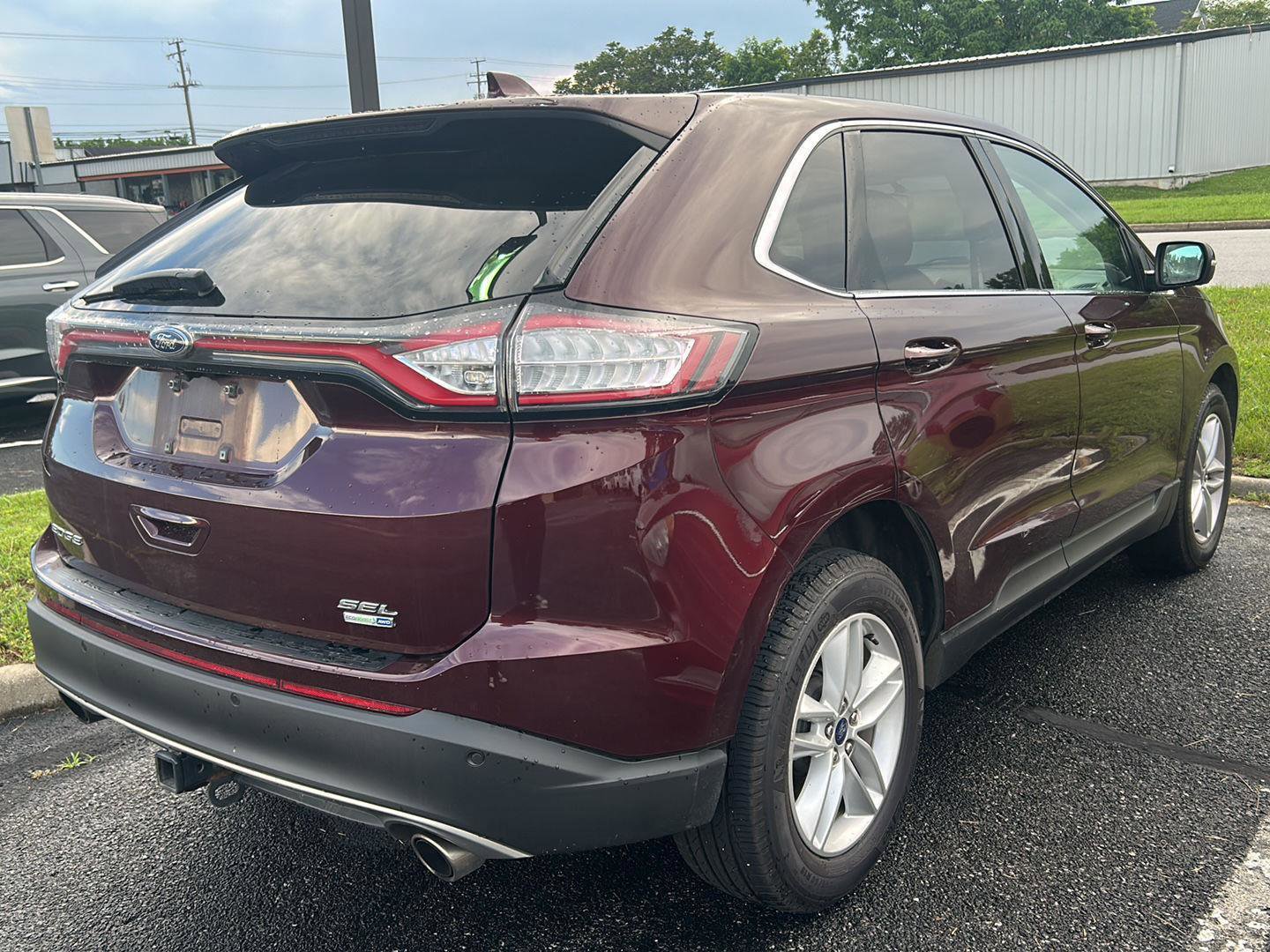 Used 2017 Ford Edge SEL w/ Equipment Group 201A AWD/4WD image 6