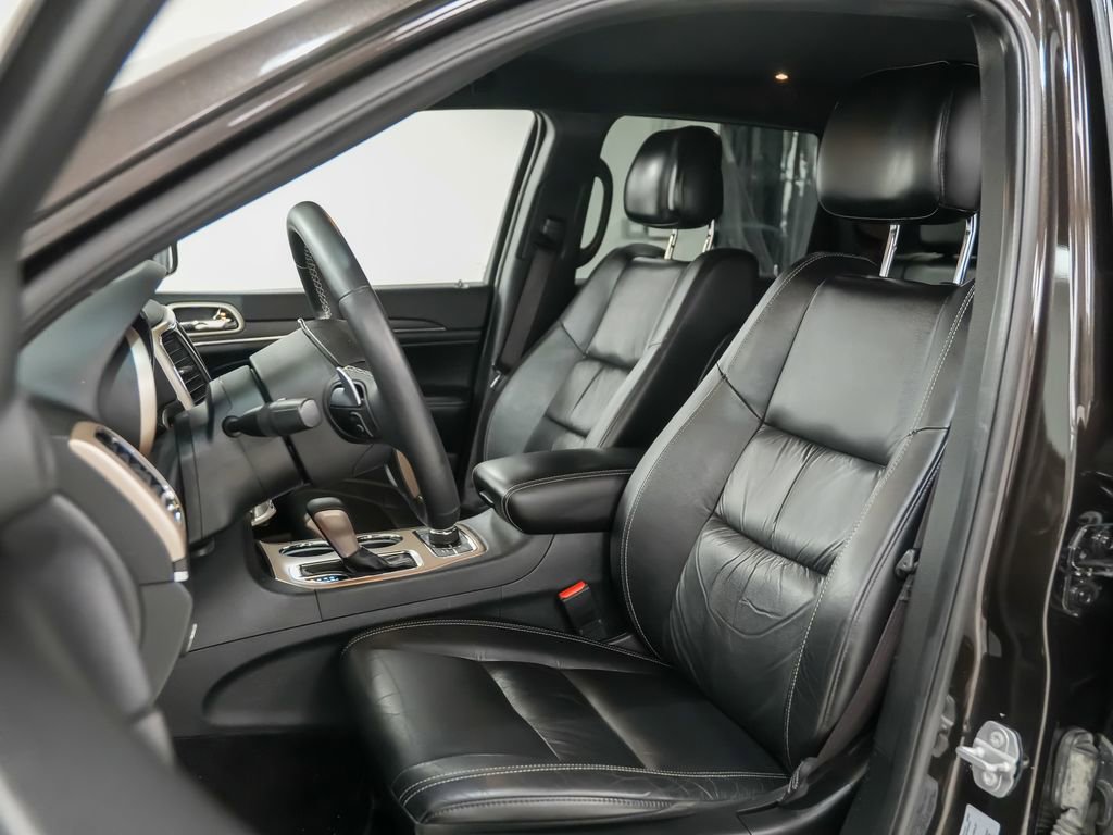 Used 2016 Jeep Grand Cherokee Limited image 5
