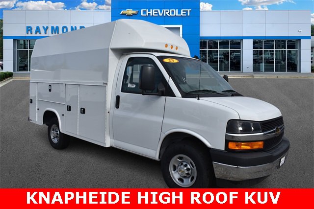 New 2025 Chevrolet Express 3500 w/ Power Convenience Package