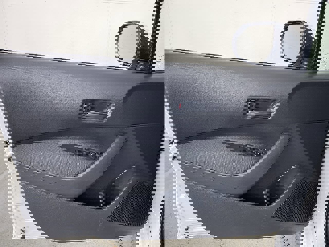 Used 2022 Toyota Corolla LE image 10