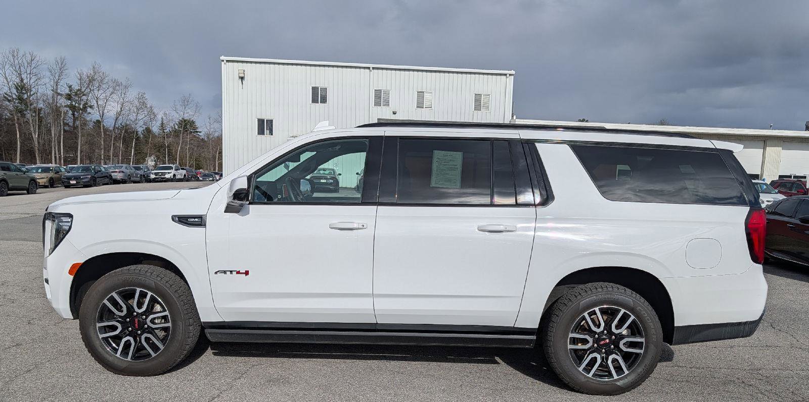 Certified 2023 GMC Yukon XL AT4 w/ AT4 Premium Package AWD/4WD image 6