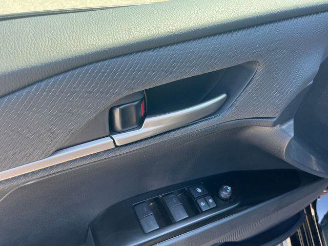 Certified 2026 Toyota Camry Hybrid FWD image 12