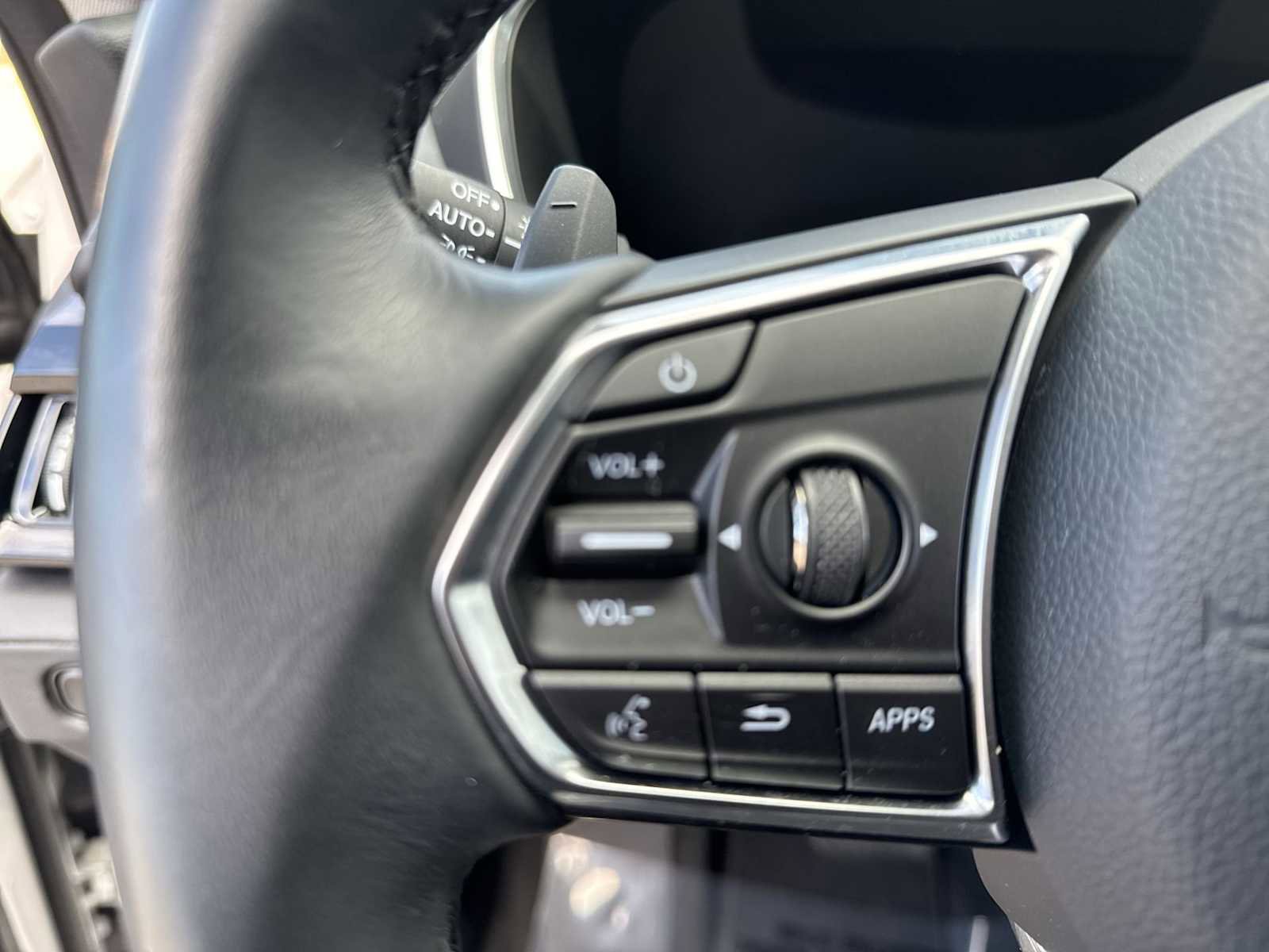 Used 2023 Acura MDX SH-AWD w/ Technology Package image 22