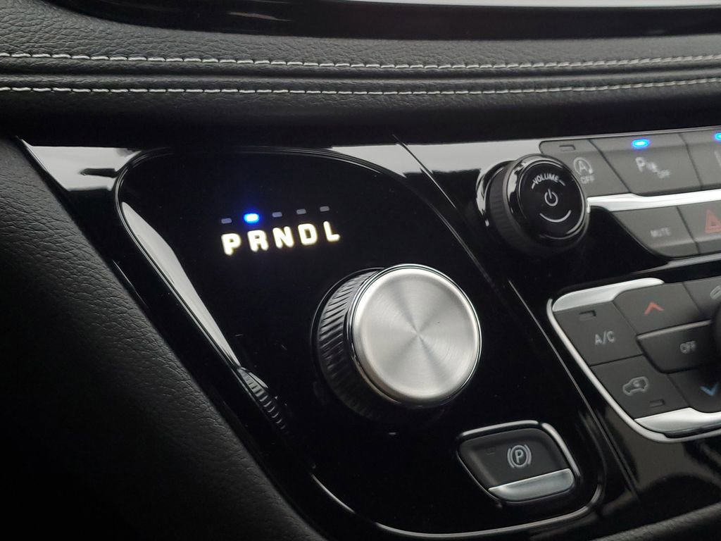 New 2026 Chrysler Pacifica Select image 30
