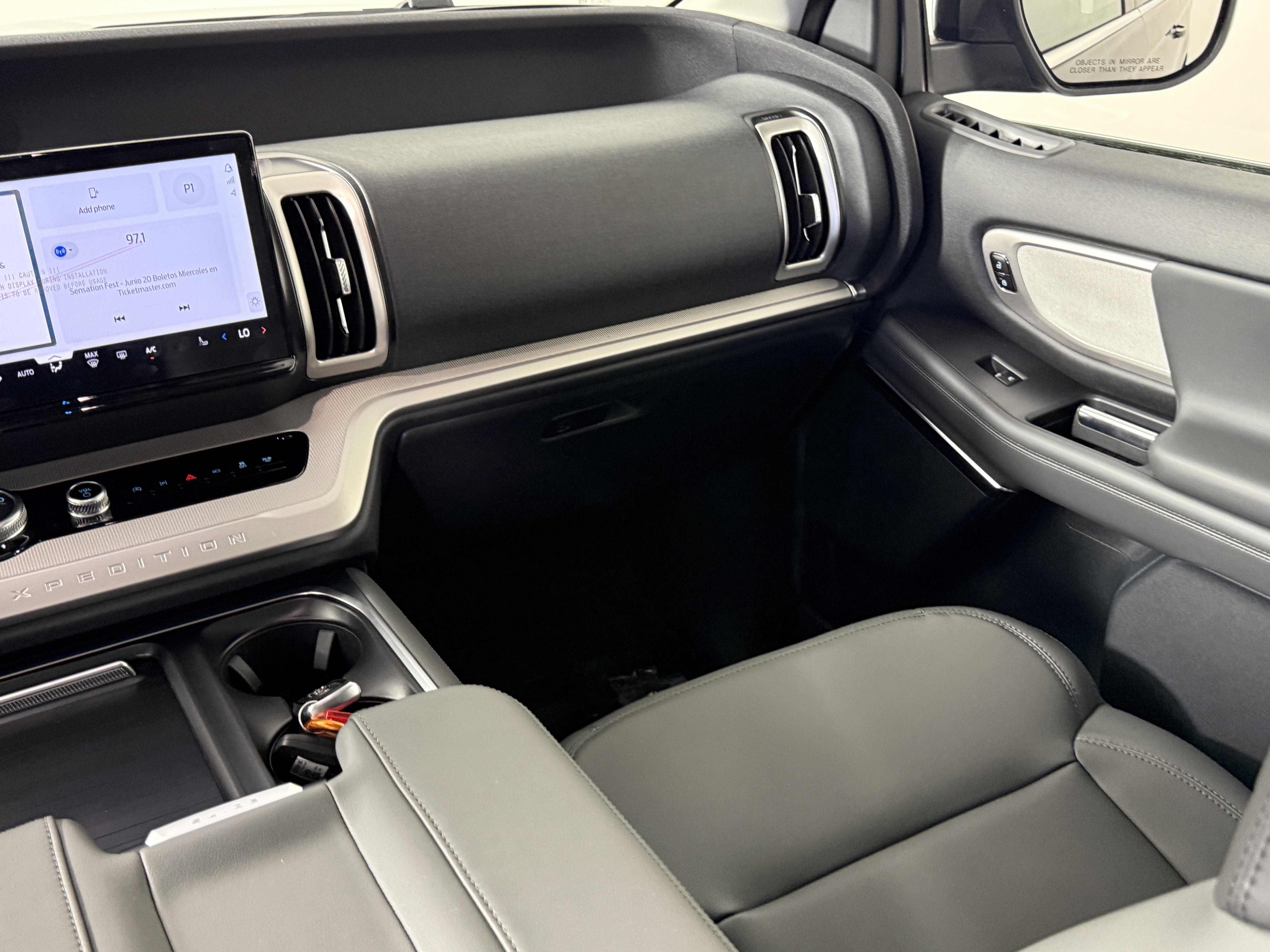 New 2026 Ford Expedition Max Active RWD image 13