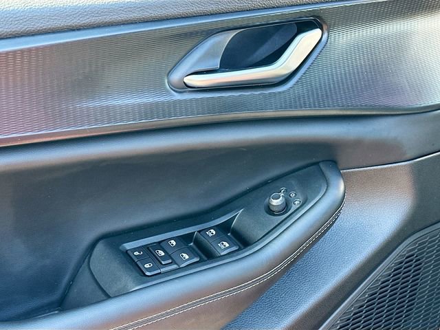 Used 2024 Jeep Grand Cherokee Altitude image 17