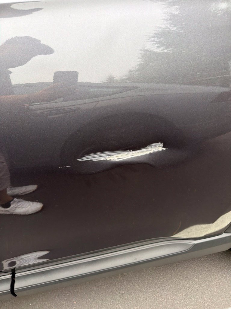 Used 2025 Honda Pilot Black Edition image 3