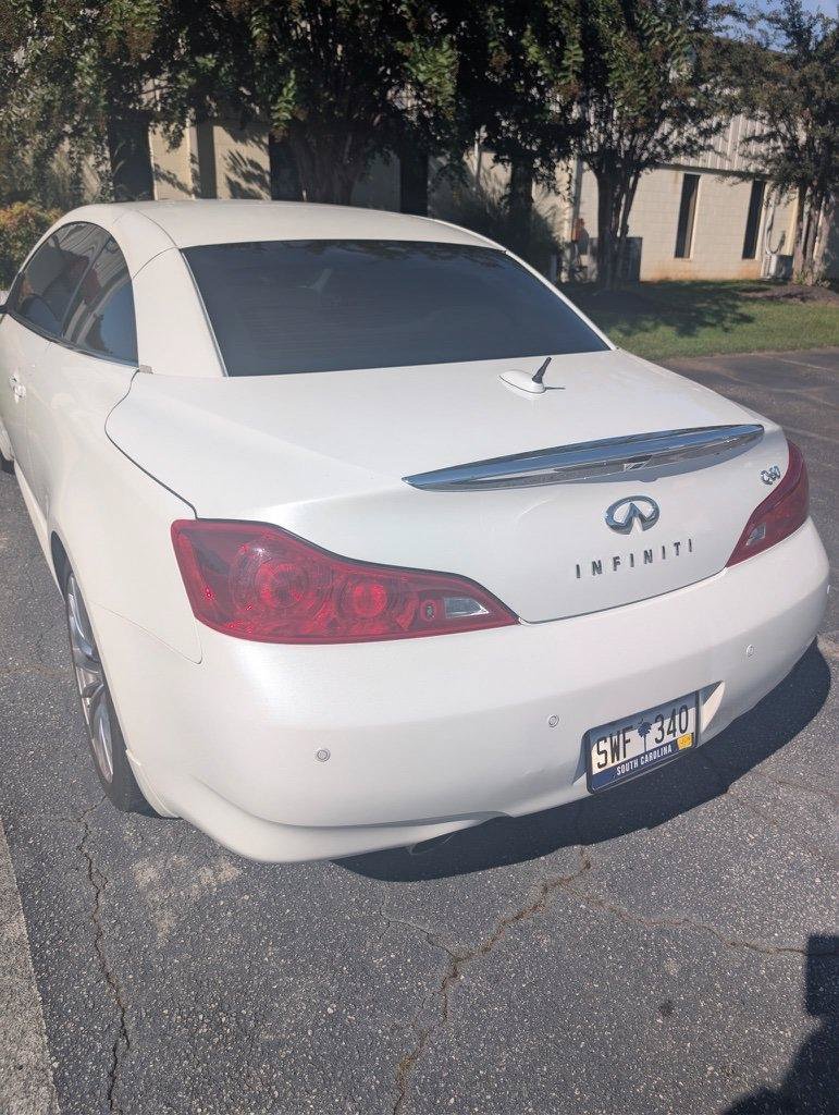 Used 2015 INFINITI Q60 Convertible w/ Premium Package RWD image 4