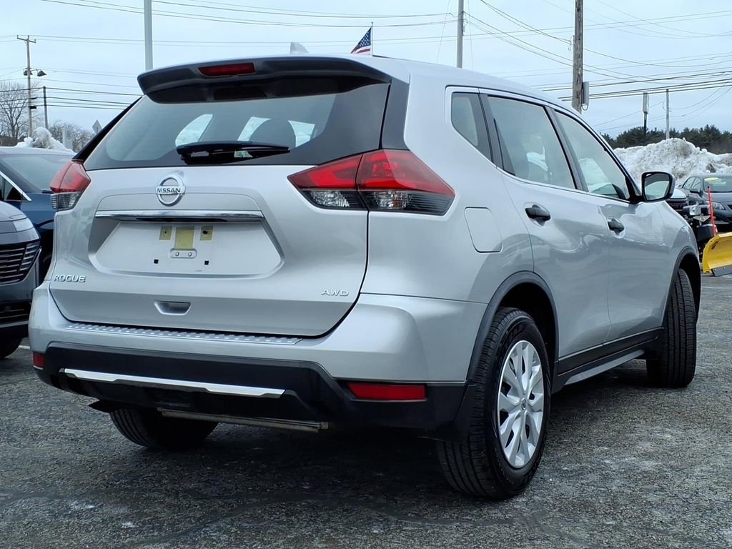 Used 2020 Nissan Rogue S image 3