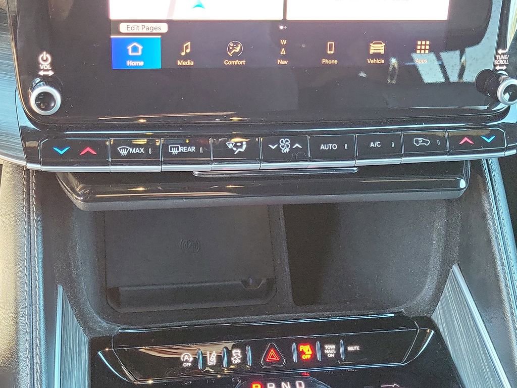 Used 2024 Jeep Wagoneer Series III w/ Flexible Seating Group image 22