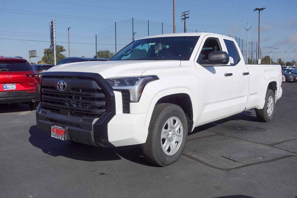 New 2026 Toyota Tundra SR image 7