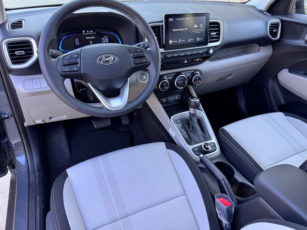 New 2026 Hyundai Venue SEL FWD video 2