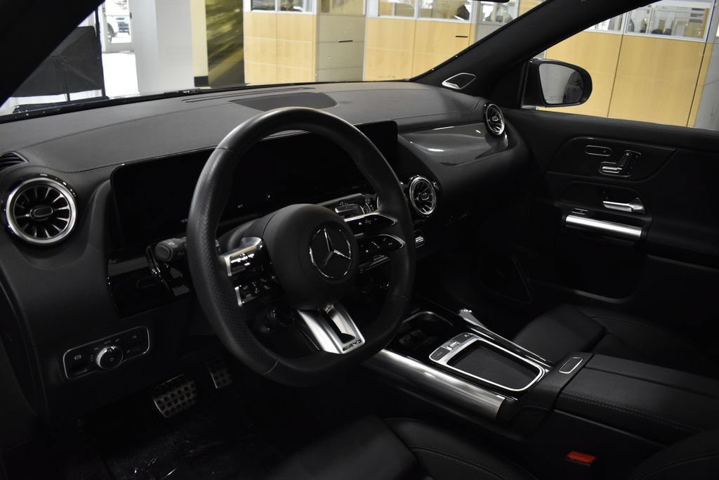 Certified 2024 Mercedes-Benz GLA 35 AMG 4MATIC image 17