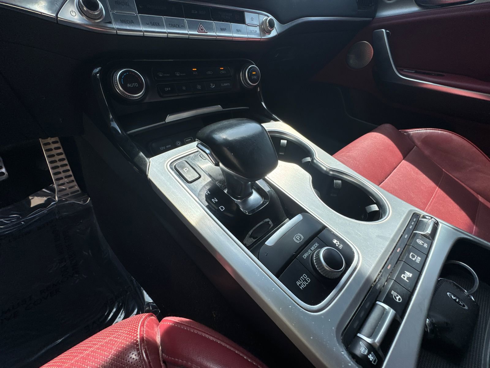 Used 2019 Kia Stinger GT2 AWD/4WD image 31