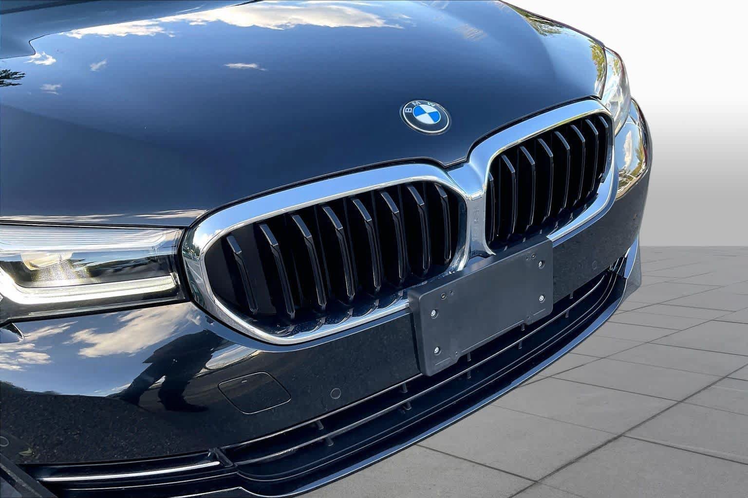 Used 2023 BMW 530i xDrive w/ Premium Package AWD/4WD image 31