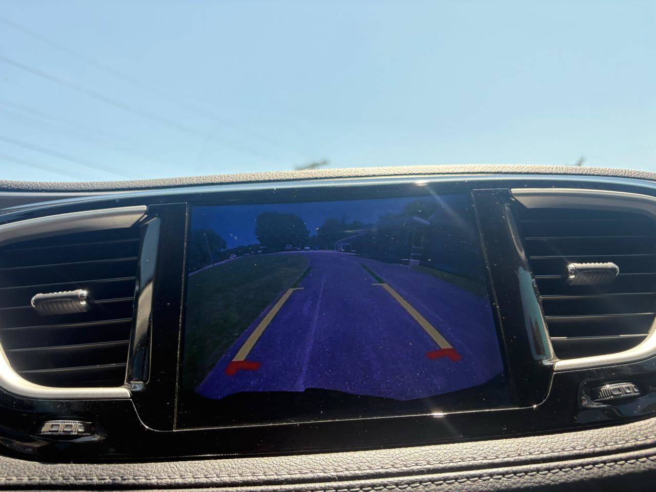 Used 2017 Chrysler Pacifica Limited w/ UConnect Theater Package FWD image 22