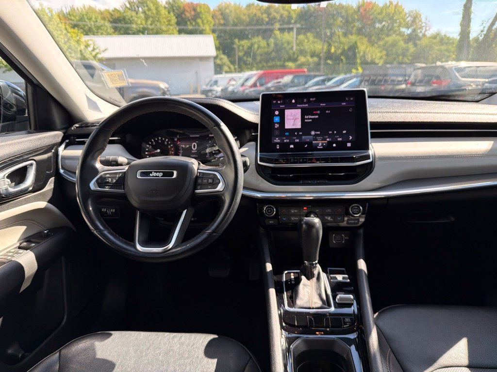 Certified 2022 Jeep Compass Limited AWD/4WD image 12