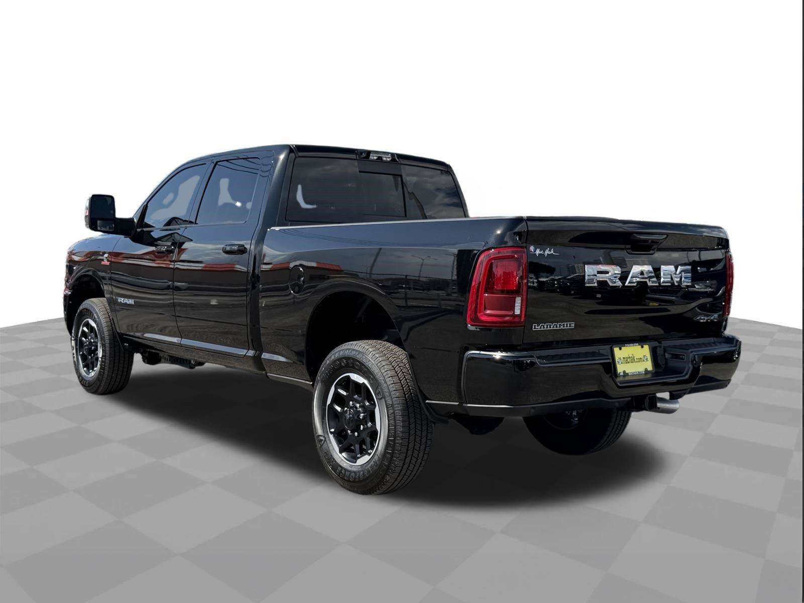 Used 2025 RAM 2500 Laramie AWD/4WD image 3