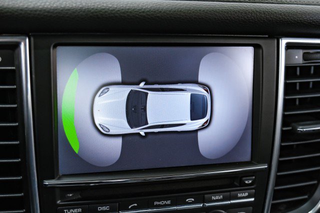 Used 2010 Porsche Panamera S RWD image 25