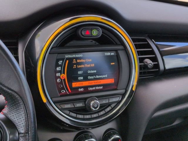 Used 2019 MINI Cooper S w/ Signature Upholstery Package image 19