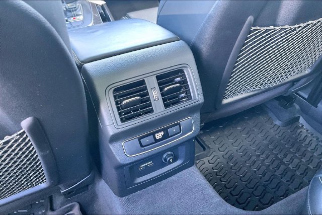 Used 2020 Audi SQ5 Prestige AWD/4WD image 25