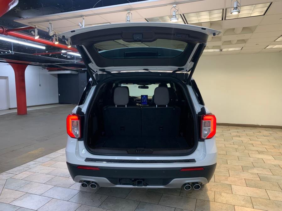 Used 2021 Ford Explorer King Ranch w/ Premium Technology Package image 32