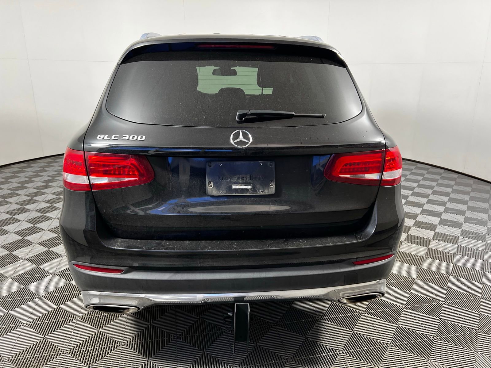 Used 2017 Mercedes-Benz GLC 300 image 6