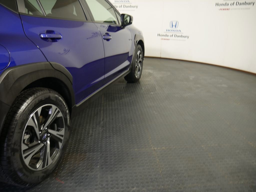 Used 2024 Subaru Crosstrek 2.0i Premium AWD/4WD image 4