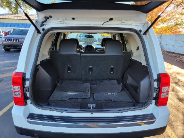 Certified 2017 Jeep Patriot High Altitude FWD image 24