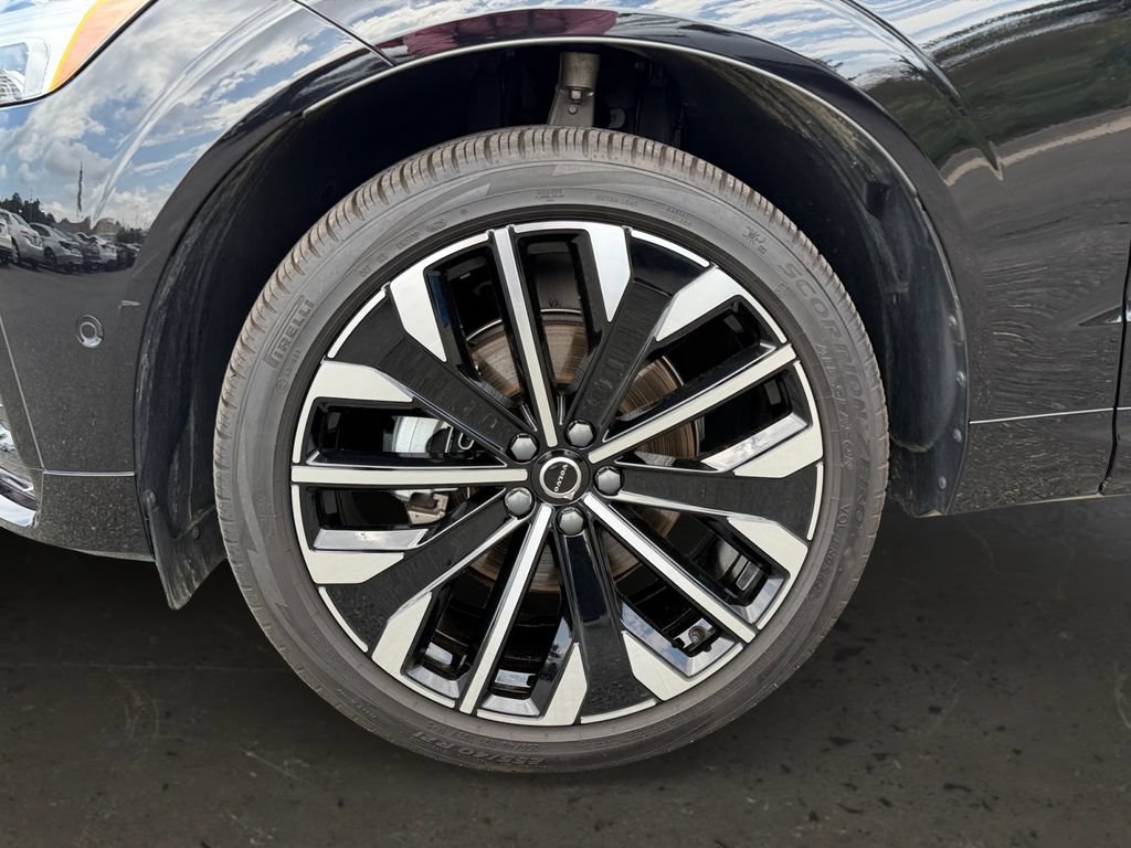 Certified 2026 Volvo XC60 B5 Ultra w/ Protection Package Premier AWD/4WD image 27