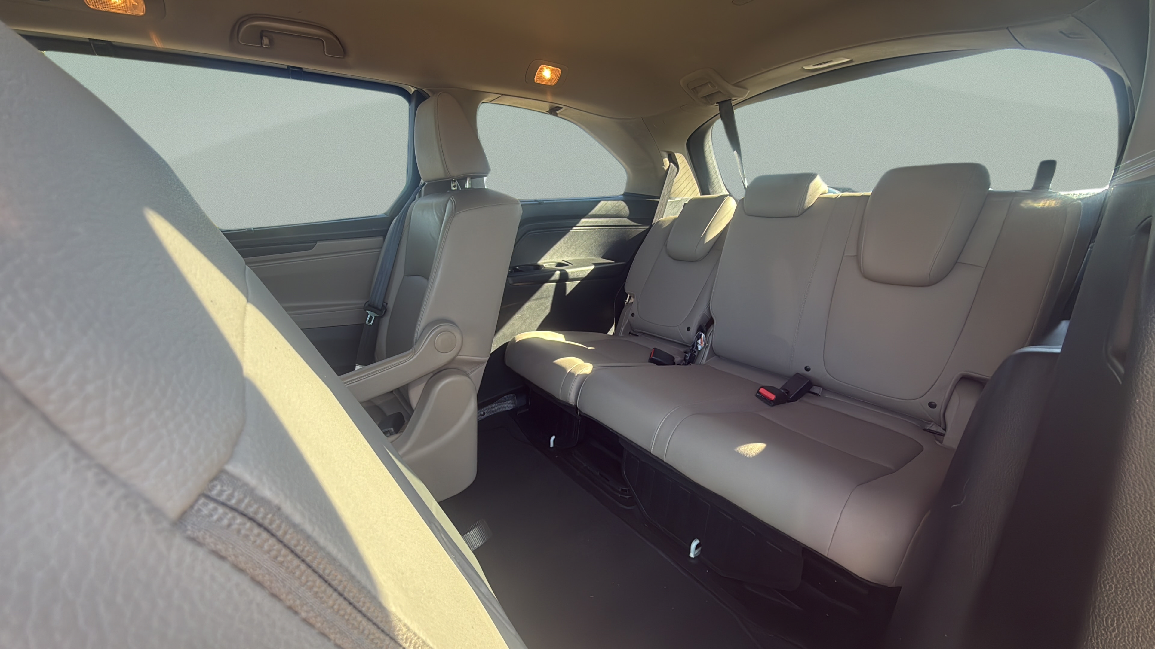 Used 2018 Honda Odyssey Touring image 24