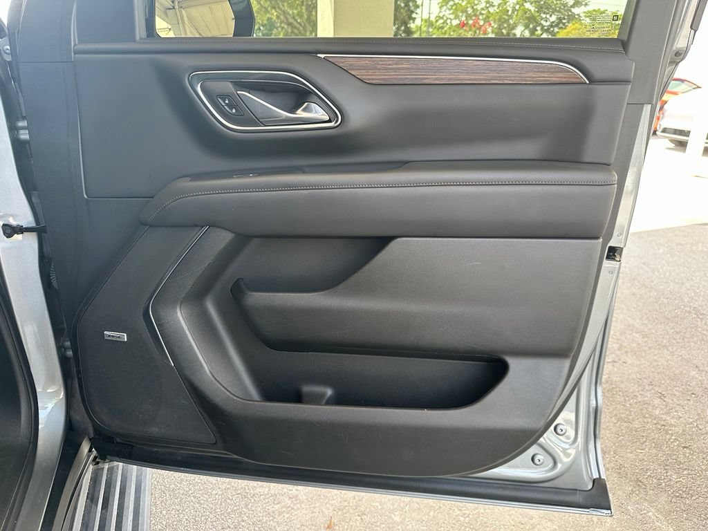 Used 2023 Chevrolet Tahoe High Country AWD/4WD image 43