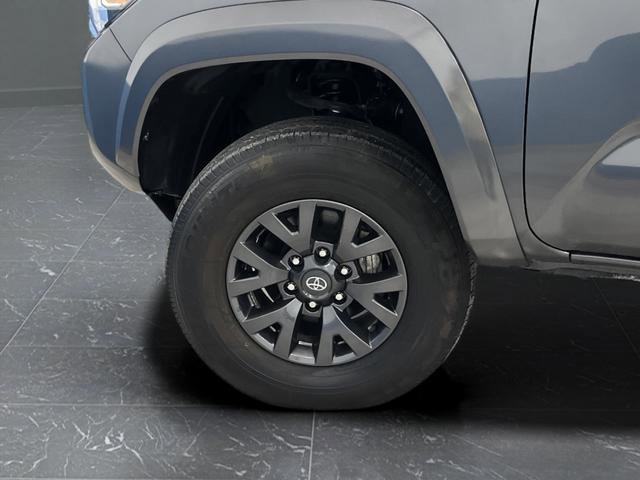Used 2023 Toyota Tacoma SR5 w/ Technology Package image 35