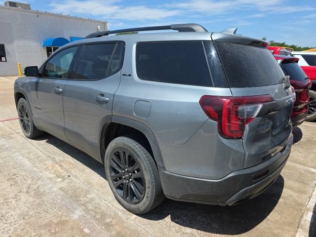 Used 2023 GMC Acadia SLE w/ Driver Convenience Package FWD image 3