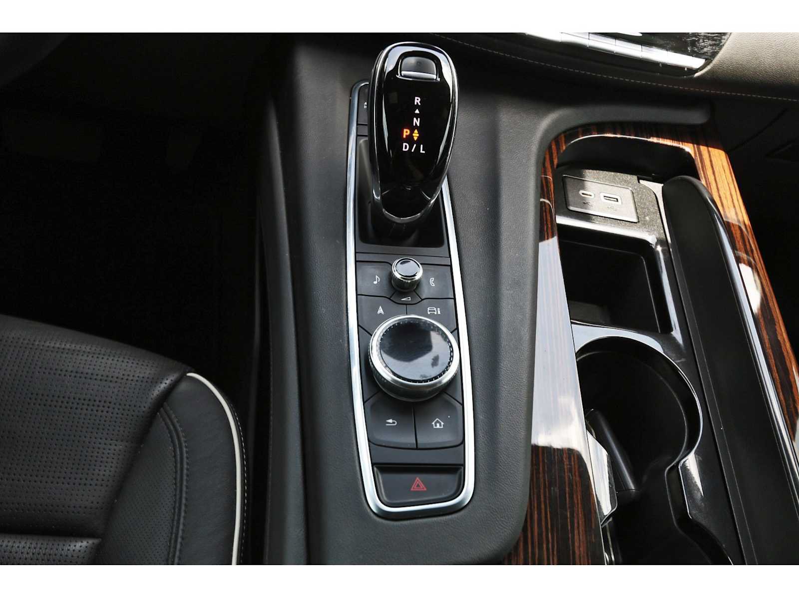 Used 2023 Cadillac Escalade ESV Premium Luxury AWD/4WD image 28