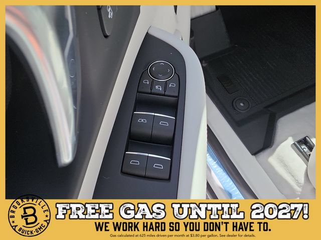 New 2027 Buick Enclave Avenir w/ LPO, Floor Liner Package FWD image 17