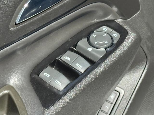 Used 2023 Chevrolet Equinox Premier image 5