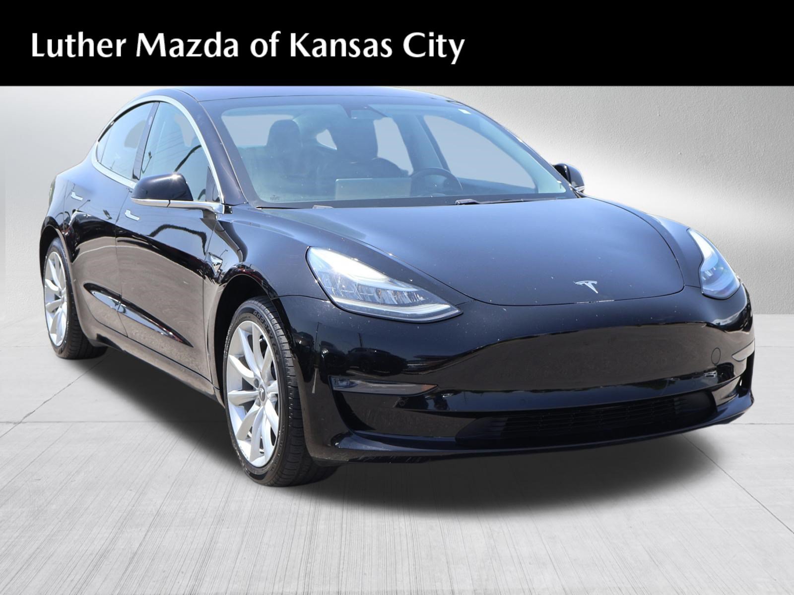 Used 2018 Tesla Model 3 Mid Range RWD image 1