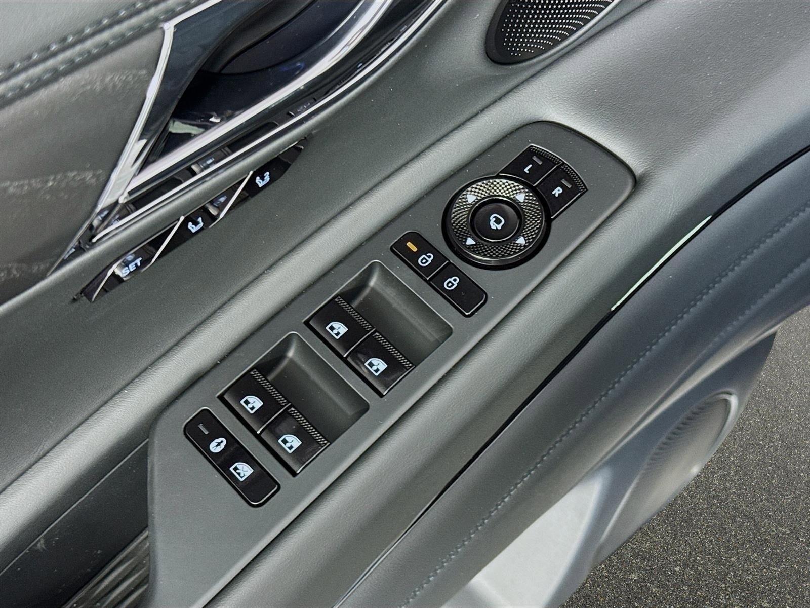 New 2026 Genesis GV80 3.5T e-SC image 20