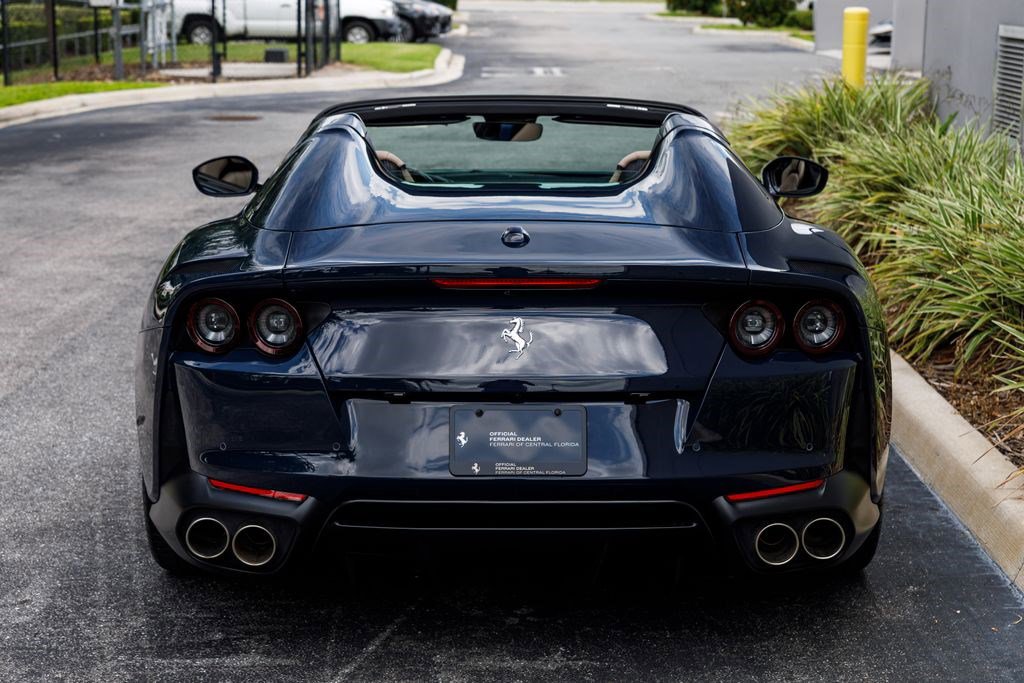 Used 2022 Ferrari 812 GTS RWD image 4