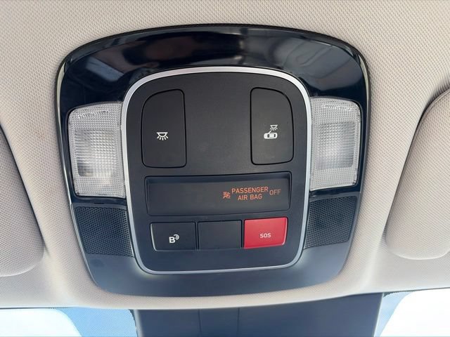 Used 2025 Hyundai Sonata SEL FWD image 23