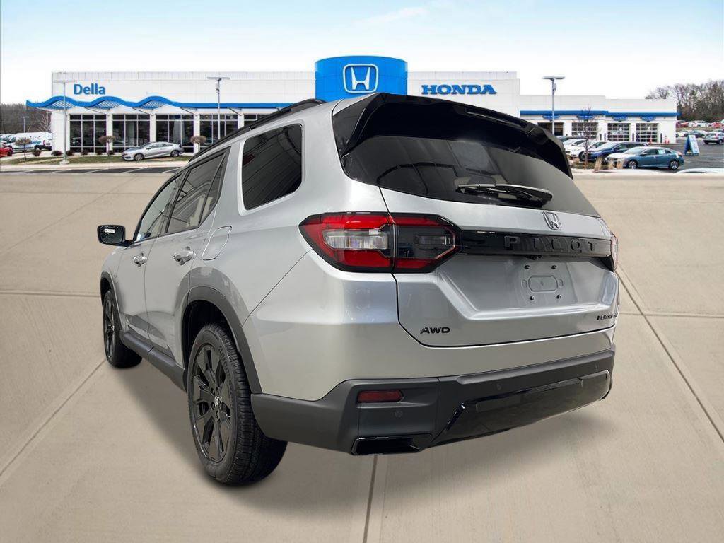 New 2026 Honda Pilot Black Edition image 5