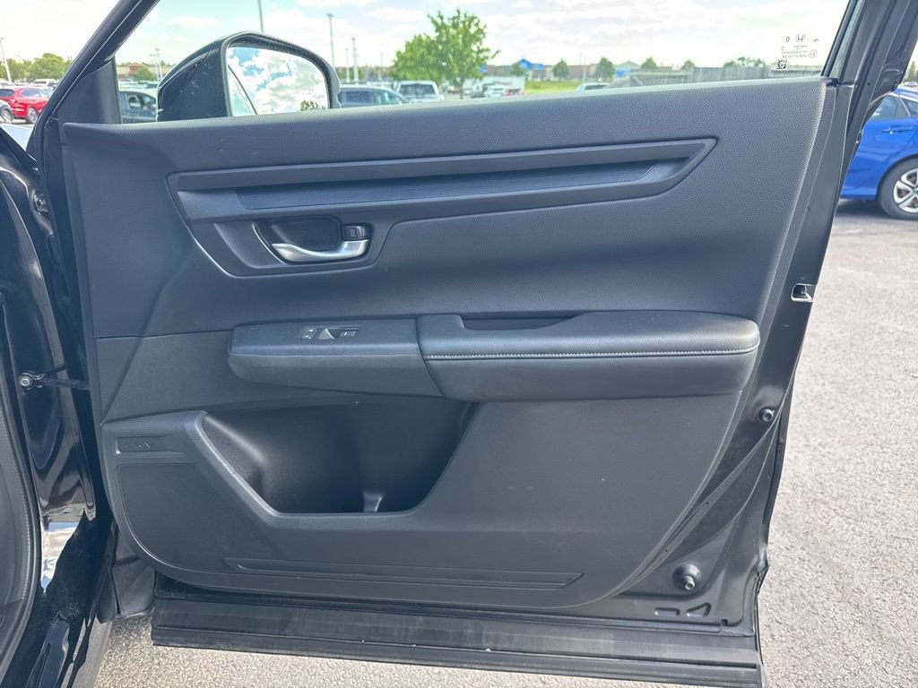 Used 2025 Honda CR-V EX image 38