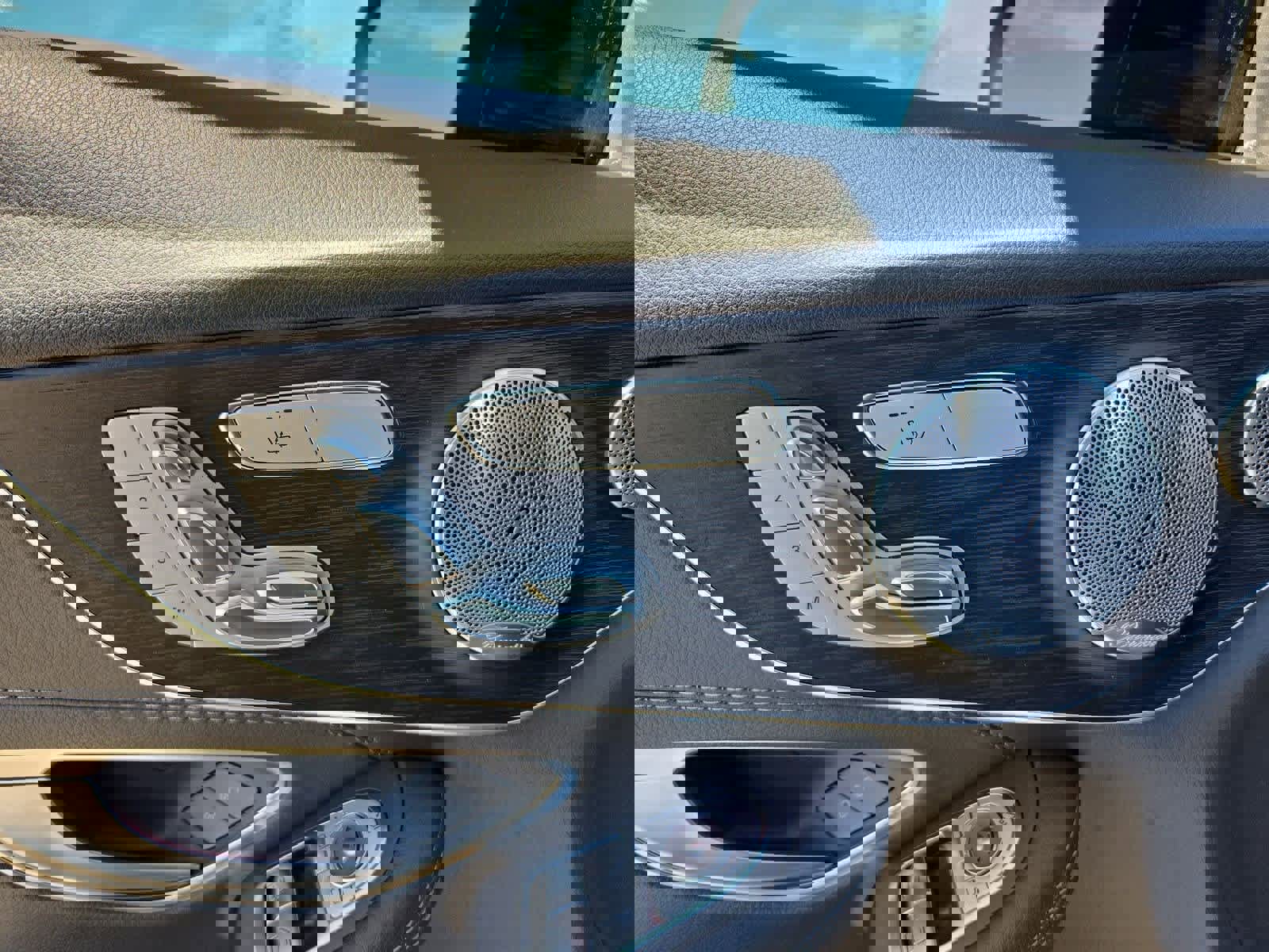 Used 2021 Mercedes-Benz C 300 4MATIC Coupe image 15