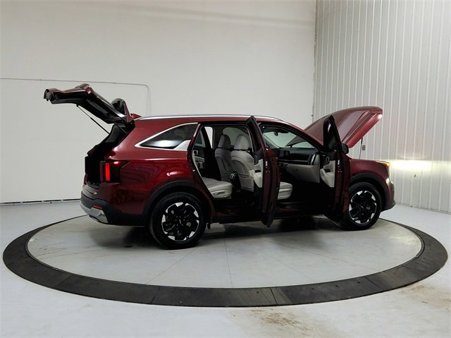 Used 2025 Kia Sorento S w/ Panoramic Sunroof Package image 15