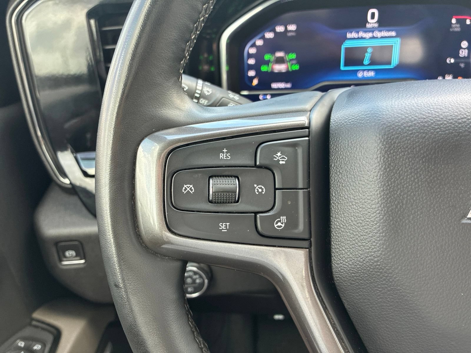 Used 2024 Chevrolet Silverado 2500 ZR2 w/ Technology Package AWD/4WD image 28