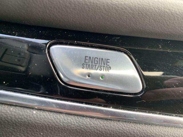 Used 2024 Buick Enclave Avenir w/ Avenir Technology Package image 17