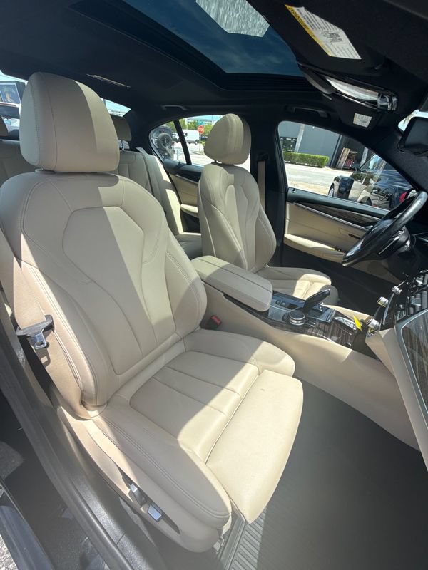 Used 2019 BMW 530i xDrive w/ Convenience Package AWD/4WD image 17