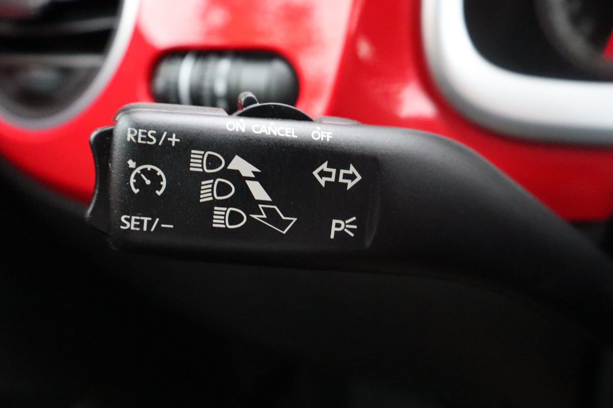 Used 2016 Volkswagen Beetle 1.8T SE image 29