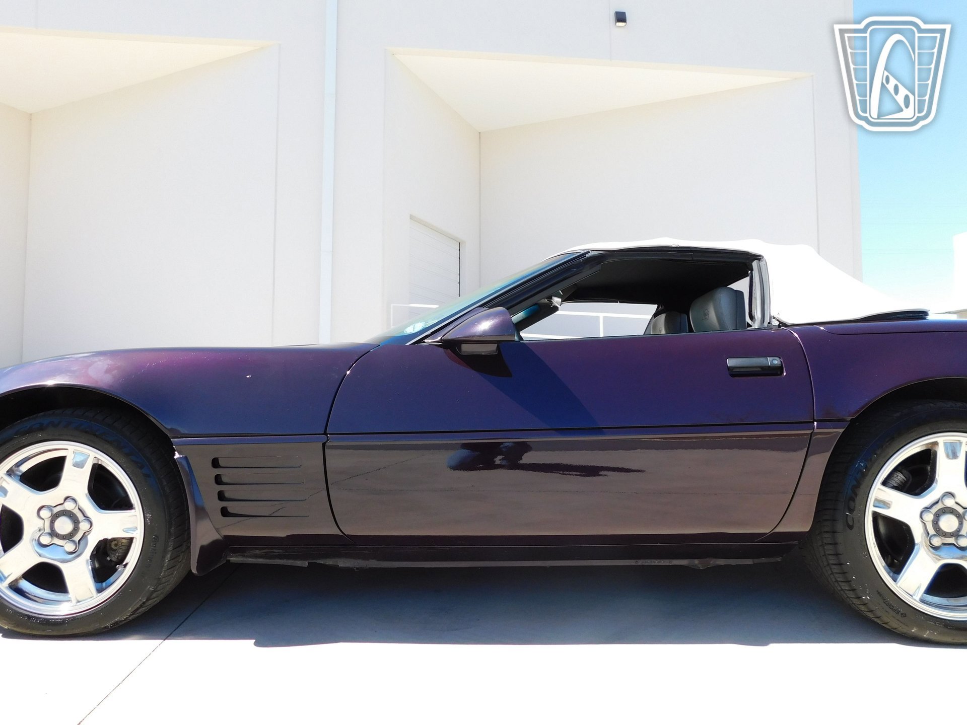 Used 1993 Chevrolet Corvette Convertible image 12
